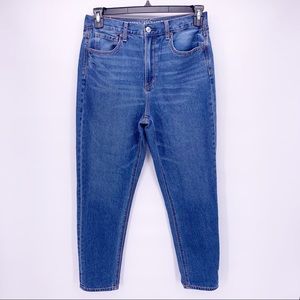 AEO High Rise ‘Mom Jeans’ Size 8